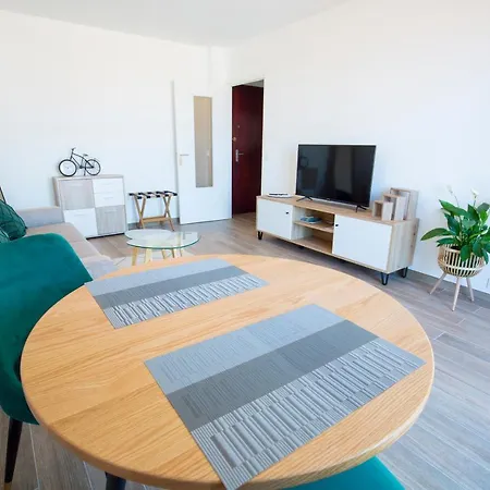 Les Lucioles - - Carre D'or Apartment *