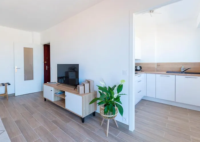 Les Lucioles - - Carre D'or Apartment