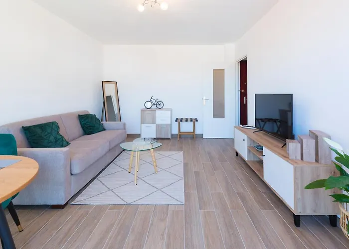 Les Lucioles - - Carre D'or Apartment